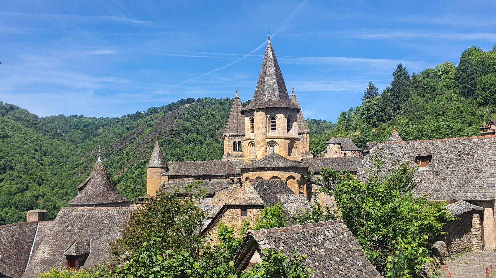 Le village de Conques et son abbatiale